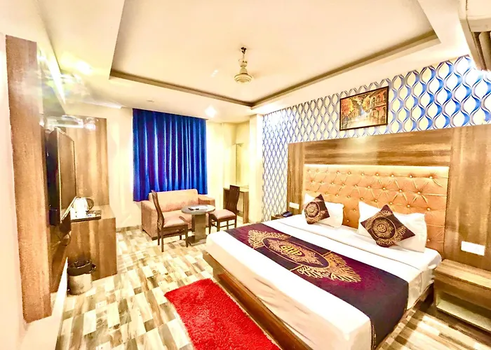 Hotel Smart Plaza-Near Delhi Airport